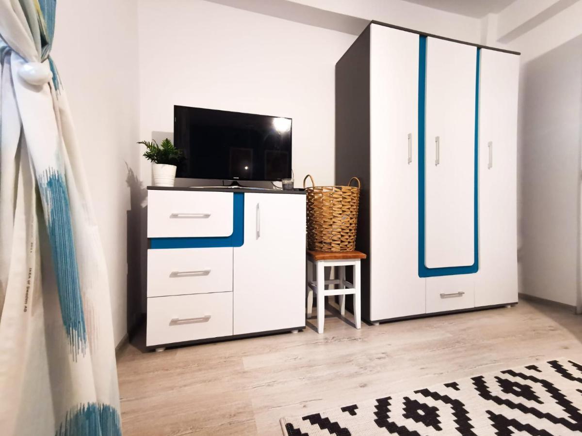 105500 Apartment Buşteni Buitenkant foto